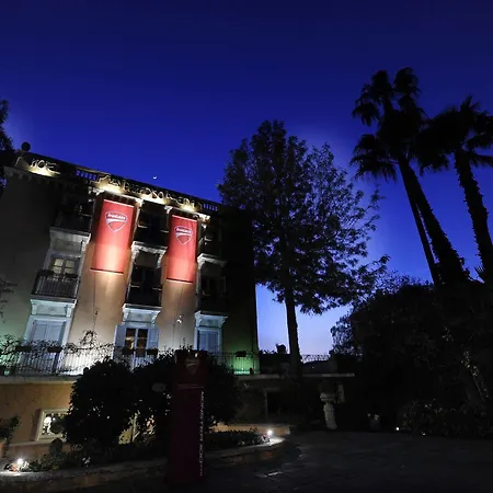 Hotel Paradiso Dell'etna 4*