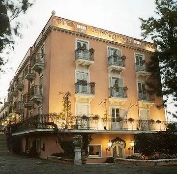 Paradiso Dell'etna Hotel