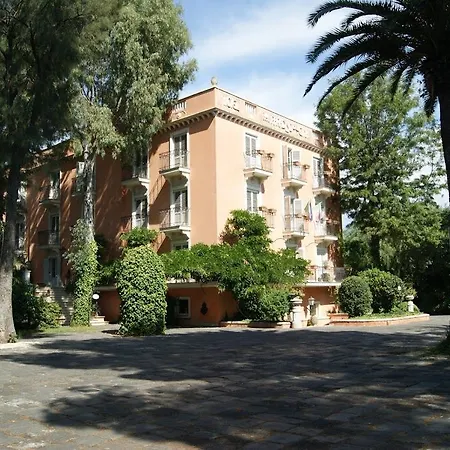 Hotel Paradiso Dell'etna 4*